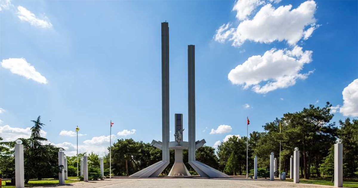 Edirne Lozan Anıtı: Türkiye'nin Bağımsızlık Simgesi